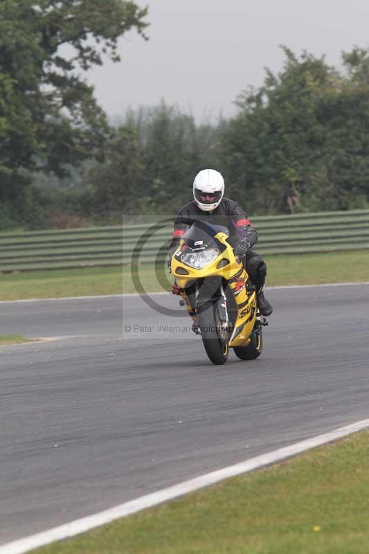 Motorcycle action photographs;Trackday digital images;event digital images;eventdigitalimages;no limits trackday;peter wileman photography;snetterton;snetterton circuit norfolk;snetterton photographs;trackday;trackday photos