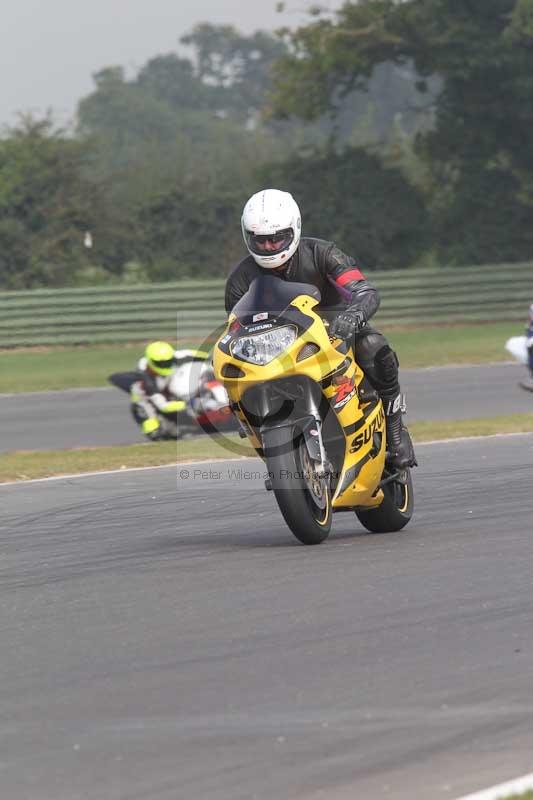 Motorcycle action photographs;Trackday digital images;event digital images;eventdigitalimages;no limits trackday;peter wileman photography;snetterton;snetterton circuit norfolk;snetterton photographs;trackday;trackday photos