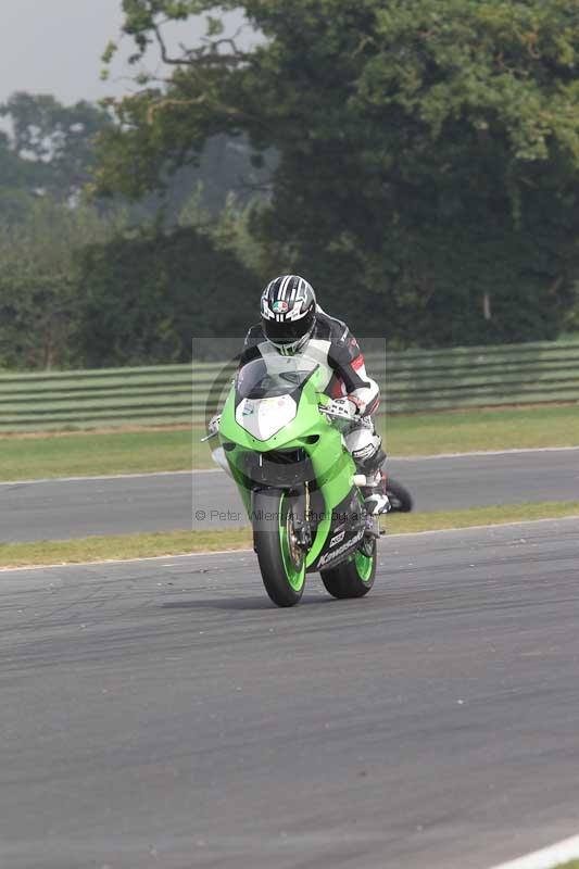 Motorcycle action photographs;Trackday digital images;event digital images;eventdigitalimages;no limits trackday;peter wileman photography;snetterton;snetterton circuit norfolk;snetterton photographs;trackday;trackday photos