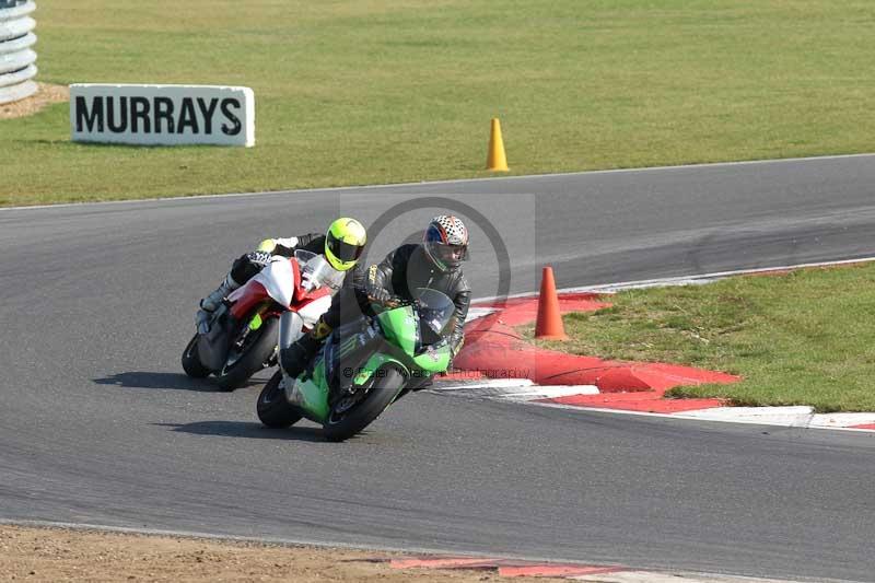 Motorcycle action photographs;Trackday digital images;event digital images;eventdigitalimages;no limits trackday;peter wileman photography;snetterton;snetterton circuit norfolk;snetterton photographs;trackday;trackday photos