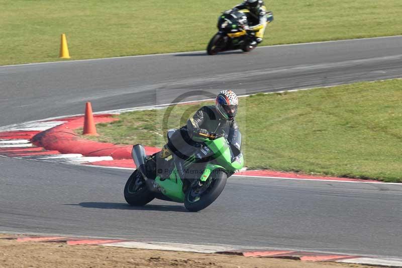 Motorcycle action photographs;Trackday digital images;event digital images;eventdigitalimages;no limits trackday;peter wileman photography;snetterton;snetterton circuit norfolk;snetterton photographs;trackday;trackday photos