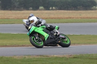 Motorcycle-action-photographs;Trackday-digital-images;event-digital-images;eventdigitalimages;no-limits-trackday;peter-wileman-photography;snetterton;snetterton-circuit-norfolk;snetterton-photographs;trackday;trackday-photos