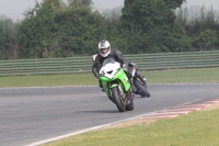 Motorcycle-action-photographs;Trackday-digital-images;event-digital-images;eventdigitalimages;no-limits-trackday;peter-wileman-photography;snetterton;snetterton-circuit-norfolk;snetterton-photographs;trackday;trackday-photos