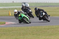 Motorcycle-action-photographs;Trackday-digital-images;event-digital-images;eventdigitalimages;no-limits-trackday;peter-wileman-photography;snetterton;snetterton-circuit-norfolk;snetterton-photographs;trackday;trackday-photos