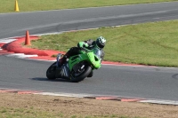 Motorcycle-action-photographs;Trackday-digital-images;event-digital-images;eventdigitalimages;no-limits-trackday;peter-wileman-photography;snetterton;snetterton-circuit-norfolk;snetterton-photographs;trackday;trackday-photos