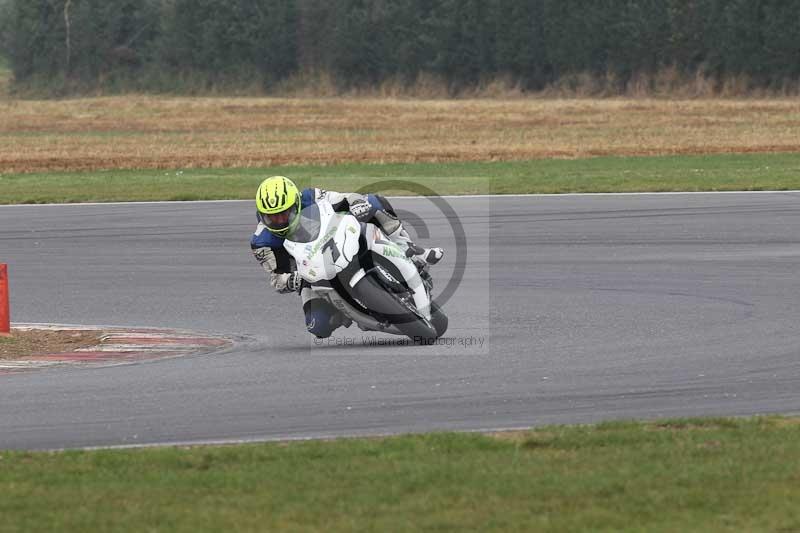 Motorcycle action photographs;Trackday digital images;event digital images;eventdigitalimages;no limits trackday;peter wileman photography;snetterton;snetterton circuit norfolk;snetterton photographs;trackday;trackday photos