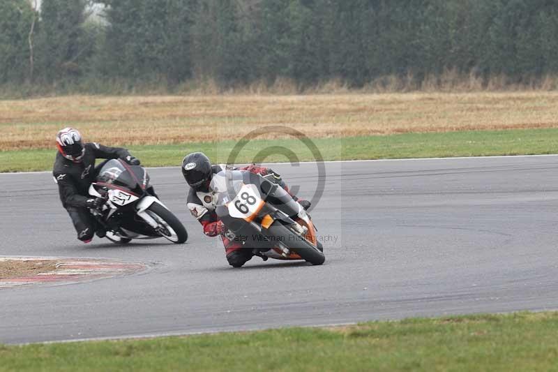 Motorcycle action photographs;Trackday digital images;event digital images;eventdigitalimages;no limits trackday;peter wileman photography;snetterton;snetterton circuit norfolk;snetterton photographs;trackday;trackday photos