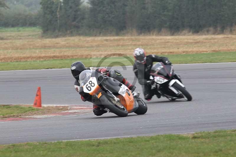 Motorcycle action photographs;Trackday digital images;event digital images;eventdigitalimages;no limits trackday;peter wileman photography;snetterton;snetterton circuit norfolk;snetterton photographs;trackday;trackday photos