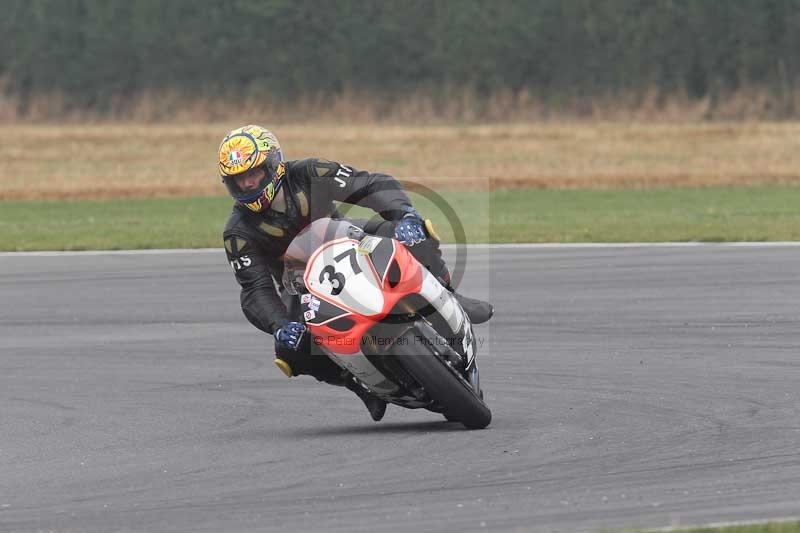 Motorcycle action photographs;Trackday digital images;event digital images;eventdigitalimages;no limits trackday;peter wileman photography;snetterton;snetterton circuit norfolk;snetterton photographs;trackday;trackday photos