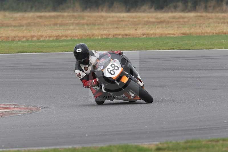 Motorcycle action photographs;Trackday digital images;event digital images;eventdigitalimages;no limits trackday;peter wileman photography;snetterton;snetterton circuit norfolk;snetterton photographs;trackday;trackday photos