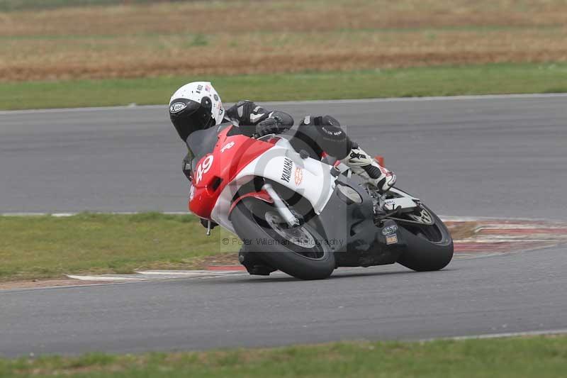 Motorcycle action photographs;Trackday digital images;event digital images;eventdigitalimages;no limits trackday;peter wileman photography;snetterton;snetterton circuit norfolk;snetterton photographs;trackday;trackday photos