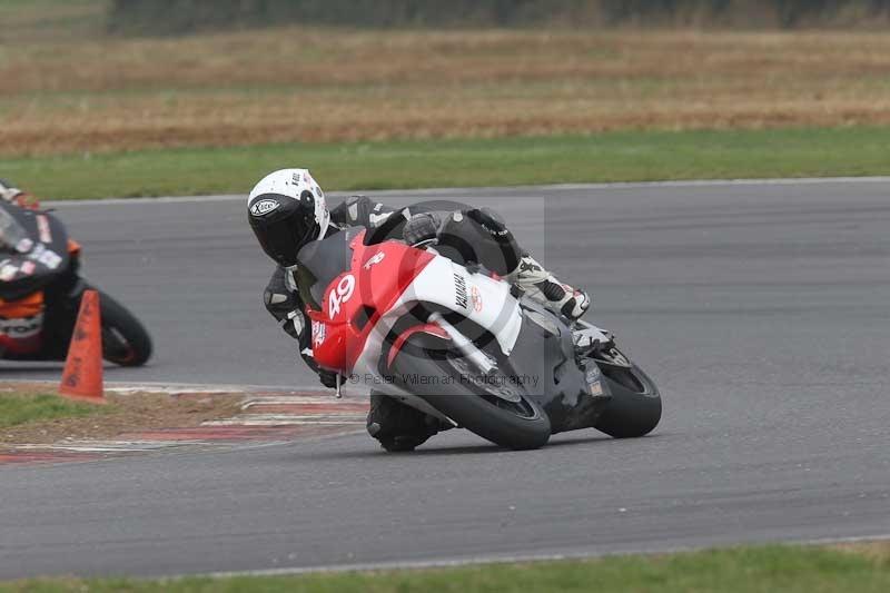 Motorcycle action photographs;Trackday digital images;event digital images;eventdigitalimages;no limits trackday;peter wileman photography;snetterton;snetterton circuit norfolk;snetterton photographs;trackday;trackday photos