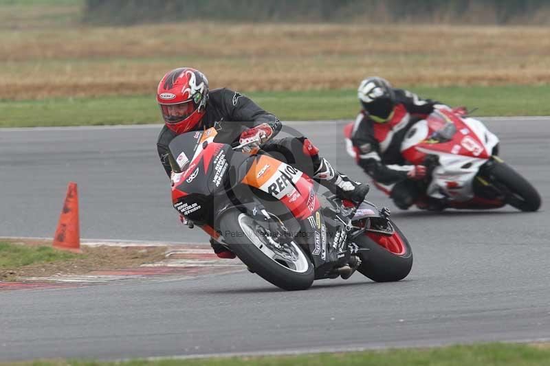 Motorcycle action photographs;Trackday digital images;event digital images;eventdigitalimages;no limits trackday;peter wileman photography;snetterton;snetterton circuit norfolk;snetterton photographs;trackday;trackday photos