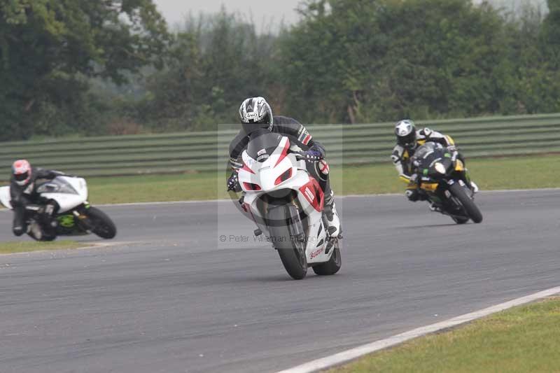 Motorcycle action photographs;Trackday digital images;event digital images;eventdigitalimages;no limits trackday;peter wileman photography;snetterton;snetterton circuit norfolk;snetterton photographs;trackday;trackday photos