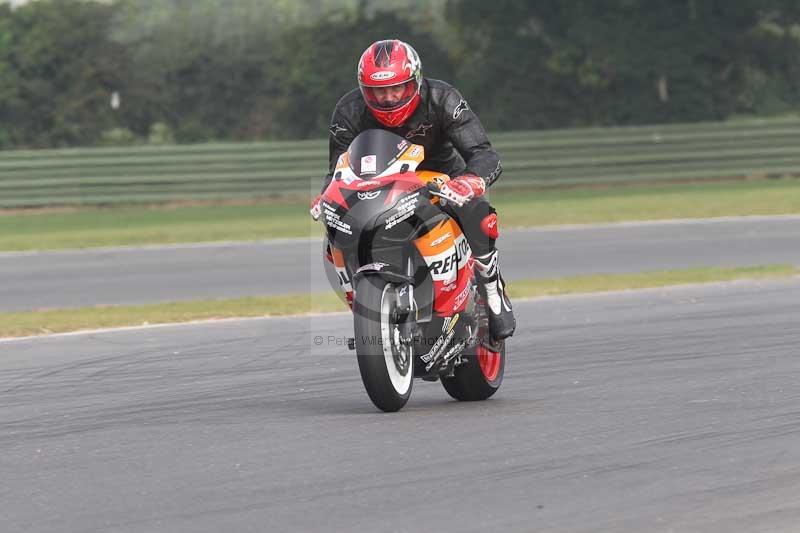 Motorcycle action photographs;Trackday digital images;event digital images;eventdigitalimages;no limits trackday;peter wileman photography;snetterton;snetterton circuit norfolk;snetterton photographs;trackday;trackday photos