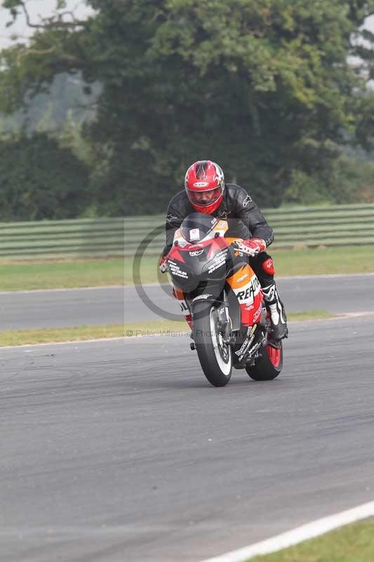 Motorcycle action photographs;Trackday digital images;event digital images;eventdigitalimages;no limits trackday;peter wileman photography;snetterton;snetterton circuit norfolk;snetterton photographs;trackday;trackday photos