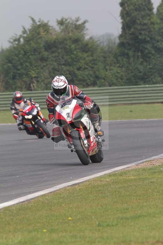 Motorcycle action photographs;Trackday digital images;event digital images;eventdigitalimages;no limits trackday;peter wileman photography;snetterton;snetterton circuit norfolk;snetterton photographs;trackday;trackday photos