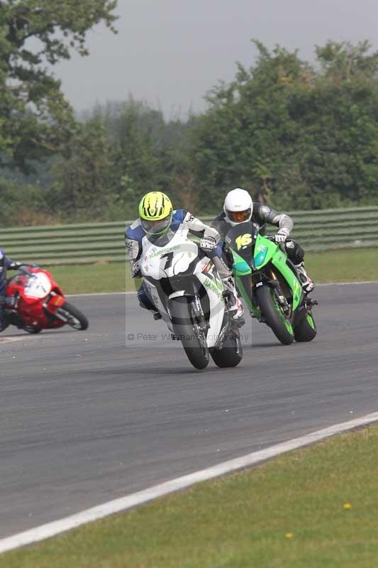 Motorcycle action photographs;Trackday digital images;event digital images;eventdigitalimages;no limits trackday;peter wileman photography;snetterton;snetterton circuit norfolk;snetterton photographs;trackday;trackday photos