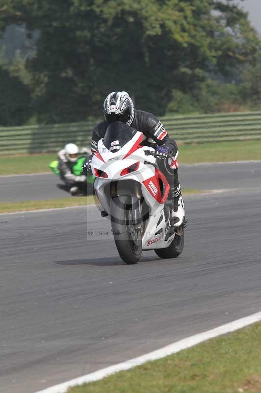 Motorcycle action photographs;Trackday digital images;event digital images;eventdigitalimages;no limits trackday;peter wileman photography;snetterton;snetterton circuit norfolk;snetterton photographs;trackday;trackday photos