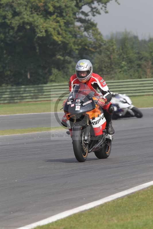 Motorcycle action photographs;Trackday digital images;event digital images;eventdigitalimages;no limits trackday;peter wileman photography;snetterton;snetterton circuit norfolk;snetterton photographs;trackday;trackday photos