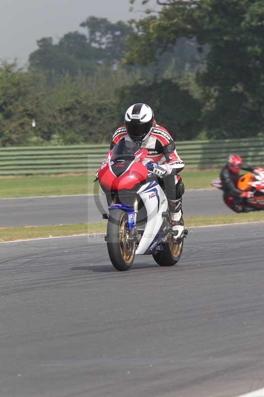 Motorcycle action photographs;Trackday digital images;event digital images;eventdigitalimages;no limits trackday;peter wileman photography;snetterton;snetterton circuit norfolk;snetterton photographs;trackday;trackday photos