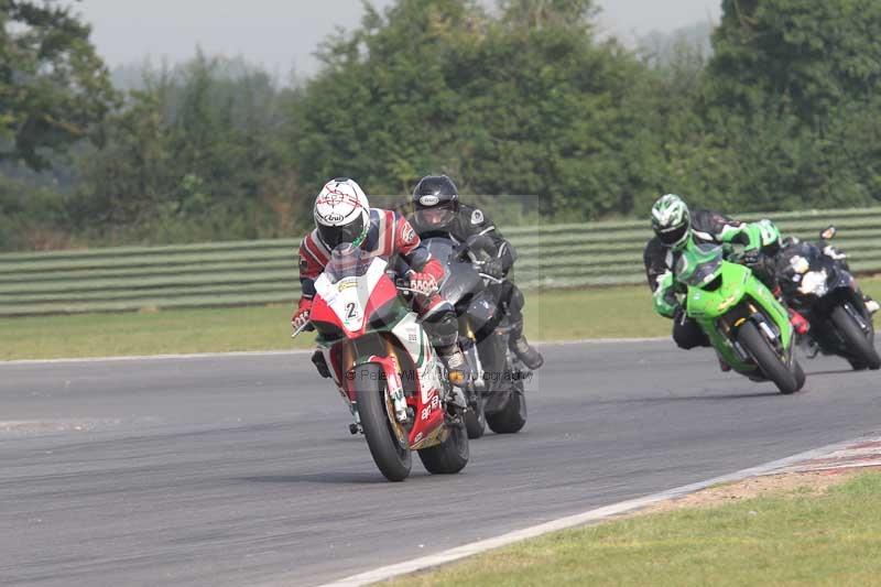 Motorcycle action photographs;Trackday digital images;event digital images;eventdigitalimages;no limits trackday;peter wileman photography;snetterton;snetterton circuit norfolk;snetterton photographs;trackday;trackday photos