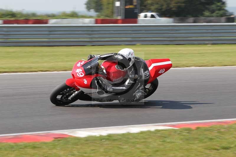 Motorcycle action photographs;Trackday digital images;event digital images;eventdigitalimages;no limits trackday;peter wileman photography;snetterton;snetterton circuit norfolk;snetterton photographs;trackday;trackday photos