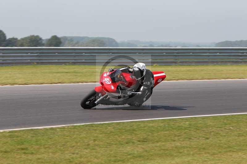 Motorcycle action photographs;Trackday digital images;event digital images;eventdigitalimages;no limits trackday;peter wileman photography;snetterton;snetterton circuit norfolk;snetterton photographs;trackday;trackday photos