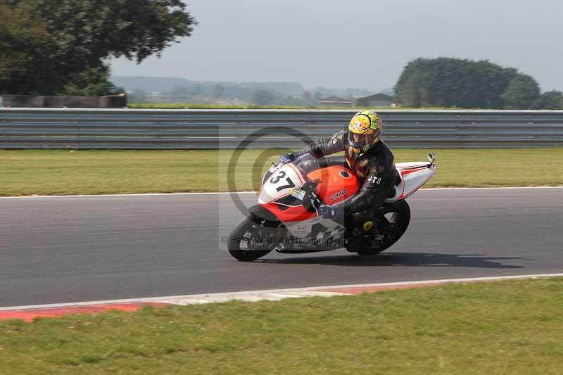 Motorcycle action photographs;Trackday digital images;event digital images;eventdigitalimages;no limits trackday;peter wileman photography;snetterton;snetterton circuit norfolk;snetterton photographs;trackday;trackday photos