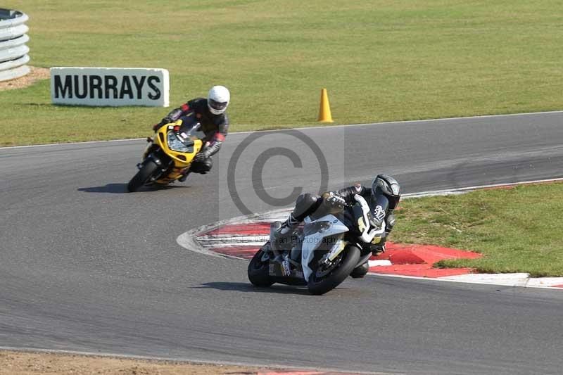 Motorcycle action photographs;Trackday digital images;event digital images;eventdigitalimages;no limits trackday;peter wileman photography;snetterton;snetterton circuit norfolk;snetterton photographs;trackday;trackday photos