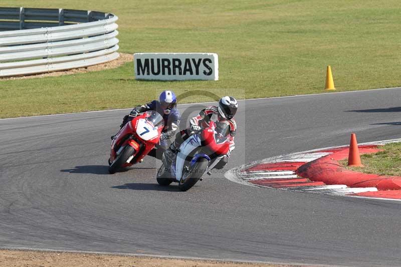 Motorcycle action photographs;Trackday digital images;event digital images;eventdigitalimages;no limits trackday;peter wileman photography;snetterton;snetterton circuit norfolk;snetterton photographs;trackday;trackday photos