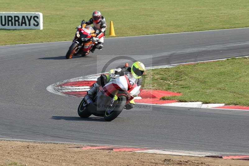 Motorcycle action photographs;Trackday digital images;event digital images;eventdigitalimages;no limits trackday;peter wileman photography;snetterton;snetterton circuit norfolk;snetterton photographs;trackday;trackday photos