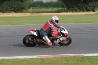 Motorcycle-action-photographs;Trackday-digital-images;event-digital-images;eventdigitalimages;no-limits-trackday;peter-wileman-photography;snetterton;snetterton-circuit-norfolk;snetterton-photographs;trackday;trackday-photos