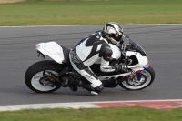 Motorcycle-action-photographs;Trackday-digital-images;event-digital-images;eventdigitalimages;no-limits-trackday;peter-wileman-photography;snetterton;snetterton-circuit-norfolk;snetterton-photographs;trackday;trackday-photos