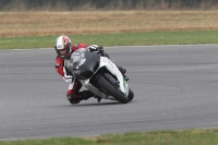 Motorcycle-action-photographs;Trackday-digital-images;event-digital-images;eventdigitalimages;no-limits-trackday;peter-wileman-photography;snetterton;snetterton-circuit-norfolk;snetterton-photographs;trackday;trackday-photos