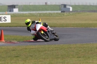 Motorcycle-action-photographs;Trackday-digital-images;event-digital-images;eventdigitalimages;no-limits-trackday;peter-wileman-photography;snetterton;snetterton-circuit-norfolk;snetterton-photographs;trackday;trackday-photos