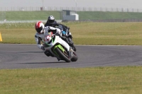 Motorcycle-action-photographs;Trackday-digital-images;event-digital-images;eventdigitalimages;no-limits-trackday;peter-wileman-photography;snetterton;snetterton-circuit-norfolk;snetterton-photographs;trackday;trackday-photos