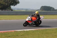 Motorcycle-action-photographs;Trackday-digital-images;event-digital-images;eventdigitalimages;no-limits-trackday;peter-wileman-photography;snetterton;snetterton-circuit-norfolk;snetterton-photographs;trackday;trackday-photos