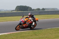 Motorcycle-action-photographs;Trackday-digital-images;event-digital-images;eventdigitalimages;no-limits-trackday;peter-wileman-photography;snetterton;snetterton-circuit-norfolk;snetterton-photographs;trackday;trackday-photos