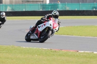 Motorcycle-action-photographs;Trackday-digital-images;event-digital-images;eventdigitalimages;no-limits-trackday;peter-wileman-photography;snetterton;snetterton-circuit-norfolk;snetterton-photographs;trackday;trackday-photos