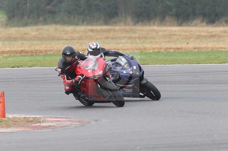 Motorcycle action photographs;Trackday digital images;event digital images;eventdigitalimages;no limits trackday;peter wileman photography;snetterton;snetterton circuit norfolk;snetterton photographs;trackday;trackday photos