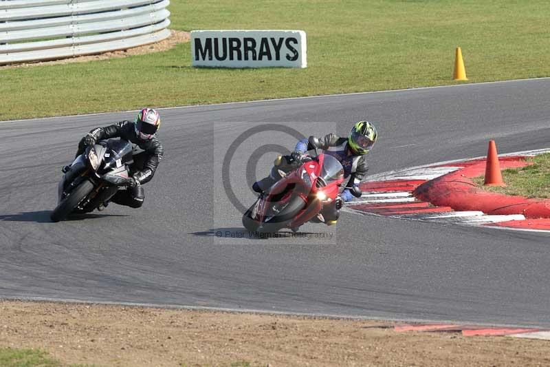 Motorcycle action photographs;Trackday digital images;event digital images;eventdigitalimages;no limits trackday;peter wileman photography;snetterton;snetterton circuit norfolk;snetterton photographs;trackday;trackday photos