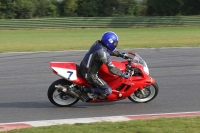 Motorcycle-action-photographs;Trackday-digital-images;event-digital-images;eventdigitalimages;no-limits-trackday;peter-wileman-photography;snetterton;snetterton-circuit-norfolk;snetterton-photographs;trackday;trackday-photos