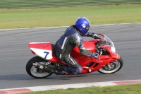 Motorcycle-action-photographs;Trackday-digital-images;event-digital-images;eventdigitalimages;no-limits-trackday;peter-wileman-photography;snetterton;snetterton-circuit-norfolk;snetterton-photographs;trackday;trackday-photos