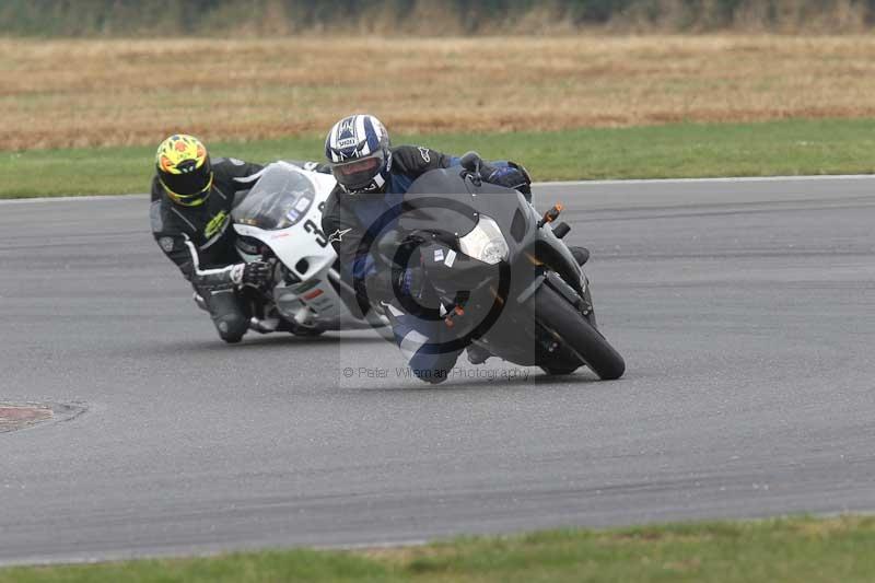 Motorcycle action photographs;Trackday digital images;event digital images;eventdigitalimages;no limits trackday;peter wileman photography;snetterton;snetterton circuit norfolk;snetterton photographs;trackday;trackday photos
