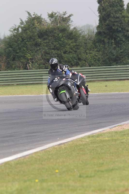 Motorcycle action photographs;Trackday digital images;event digital images;eventdigitalimages;no limits trackday;peter wileman photography;snetterton;snetterton circuit norfolk;snetterton photographs;trackday;trackday photos