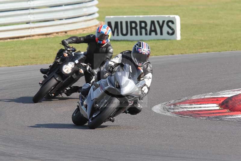 Motorcycle action photographs;Trackday digital images;event digital images;eventdigitalimages;no limits trackday;peter wileman photography;snetterton;snetterton circuit norfolk;snetterton photographs;trackday;trackday photos