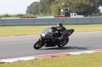 Motorcycle-action-photographs;Trackday-digital-images;event-digital-images;eventdigitalimages;no-limits-trackday;peter-wileman-photography;snetterton;snetterton-circuit-norfolk;snetterton-photographs;trackday;trackday-photos