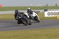 Motorcycle-action-photographs;Trackday-digital-images;event-digital-images;eventdigitalimages;no-limits-trackday;peter-wileman-photography;snetterton;snetterton-circuit-norfolk;snetterton-photographs;trackday;trackday-photos