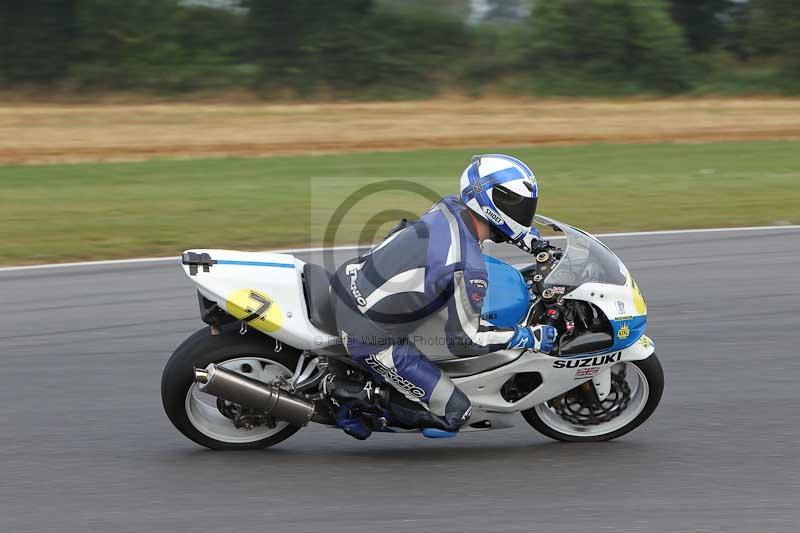 Motorcycle action photographs;Trackday digital images;event digital images;eventdigitalimages;no limits trackday;peter wileman photography;snetterton;snetterton circuit norfolk;snetterton photographs;trackday;trackday photos